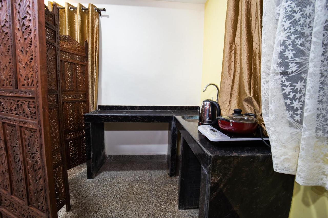Celso'S Home Stay Panaji Bagian luar foto