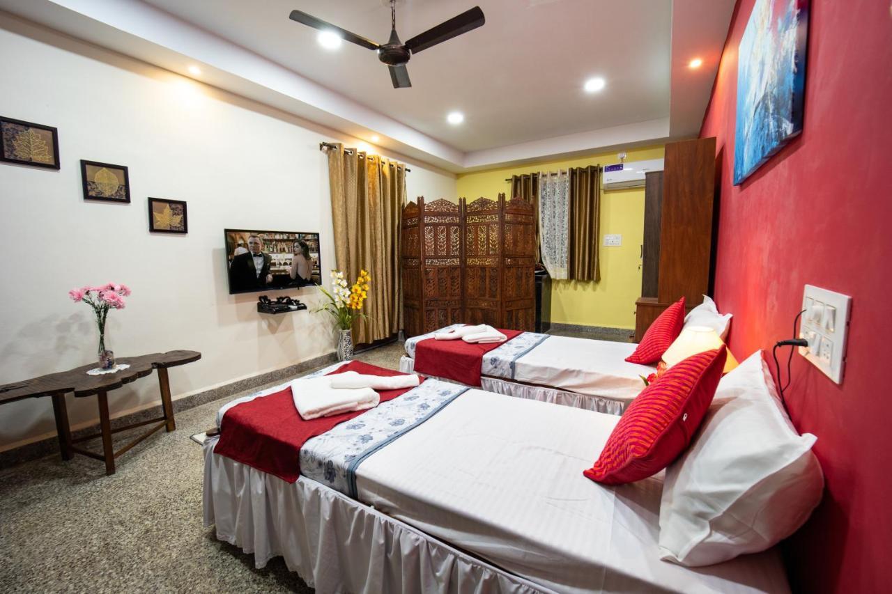Celso'S Home Stay Panaji Bagian luar foto